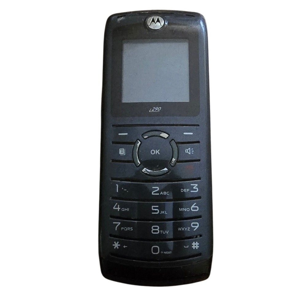 Vintage Y2K Motorola i290 Boost Mobile Cell Phone Collector Prop Non-Working
